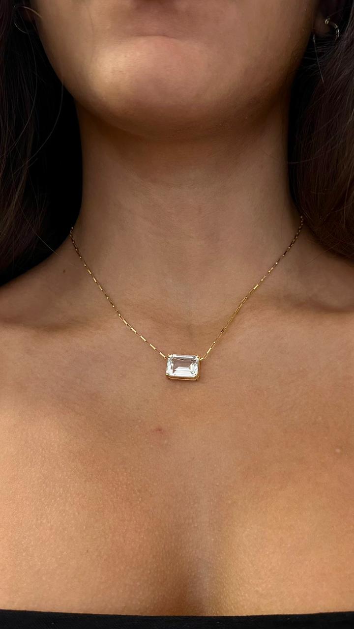 COLAR TOPAZIO INCOLOR PESCOÇO